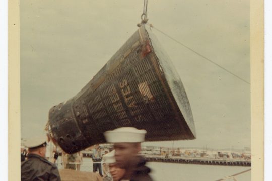 Au fost lansate noi fotografii cu Neil Armstrong din misiunea Gemini 8