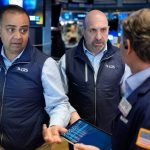 Acțiunile asiatice au scăzut în mare parte după cea mai proastă zi a Wall Street-ului de la războiul cu Iran