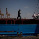 Optimismul economic global scade pe măsură ce războiul Iranului continuă